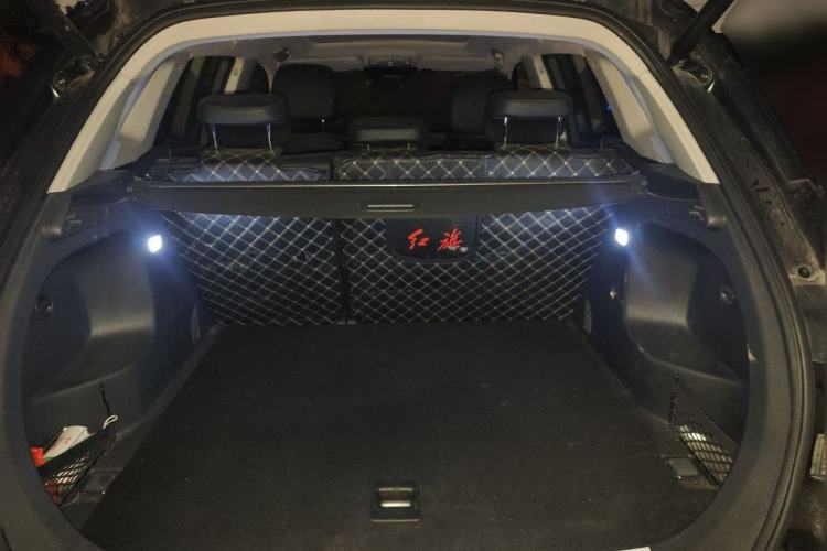 Used Hongqi HS5 2022 Facelifted Version 2.0T Smart Connect Flagship Edition Trunk