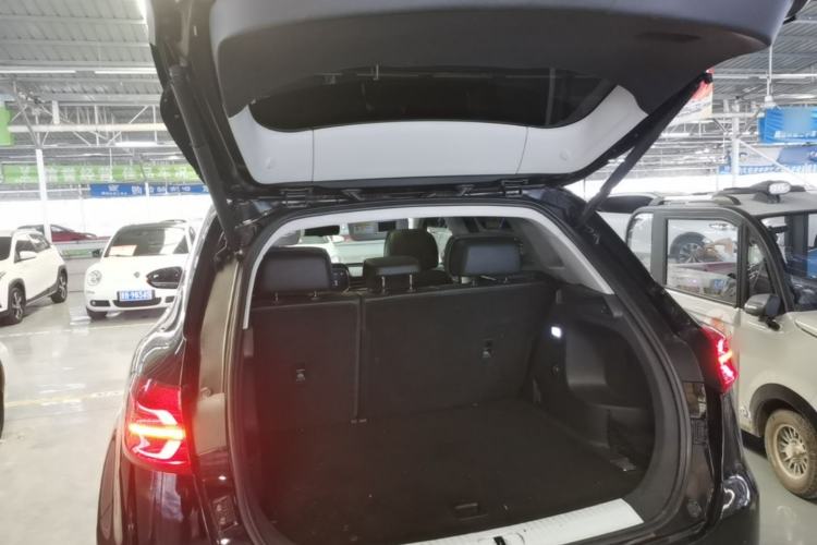 Used Hongqi HS5 2022 2.0T Smart Connect Flagship All-Wheel-Drive Version Trunk