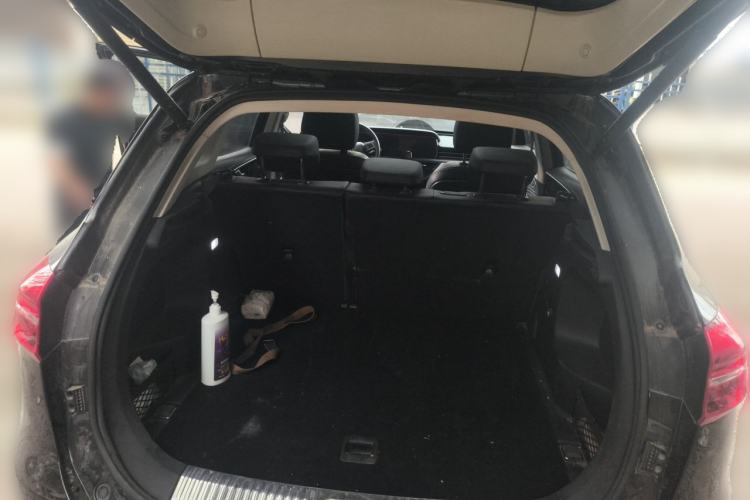 Used Hongqi HS5 2022 Revised Version 2.0T Smart Connect Flagship Edition Trunk