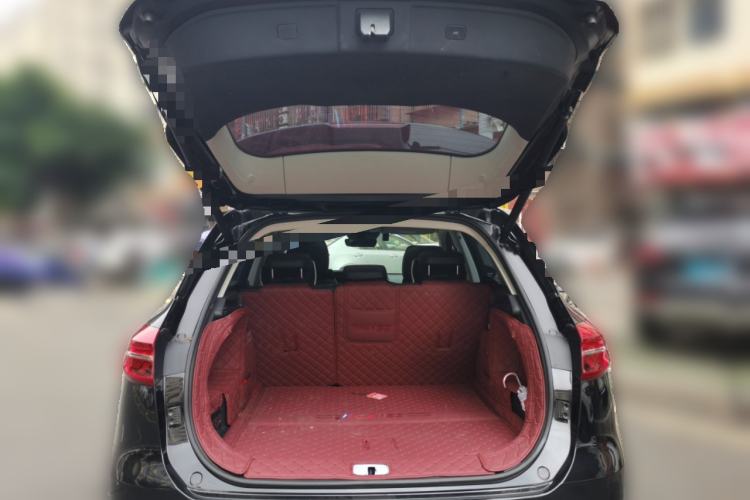 Used Hongqi HS5 2022 Revised Version 2.0T Smart Connect Flagship Edition Trunk