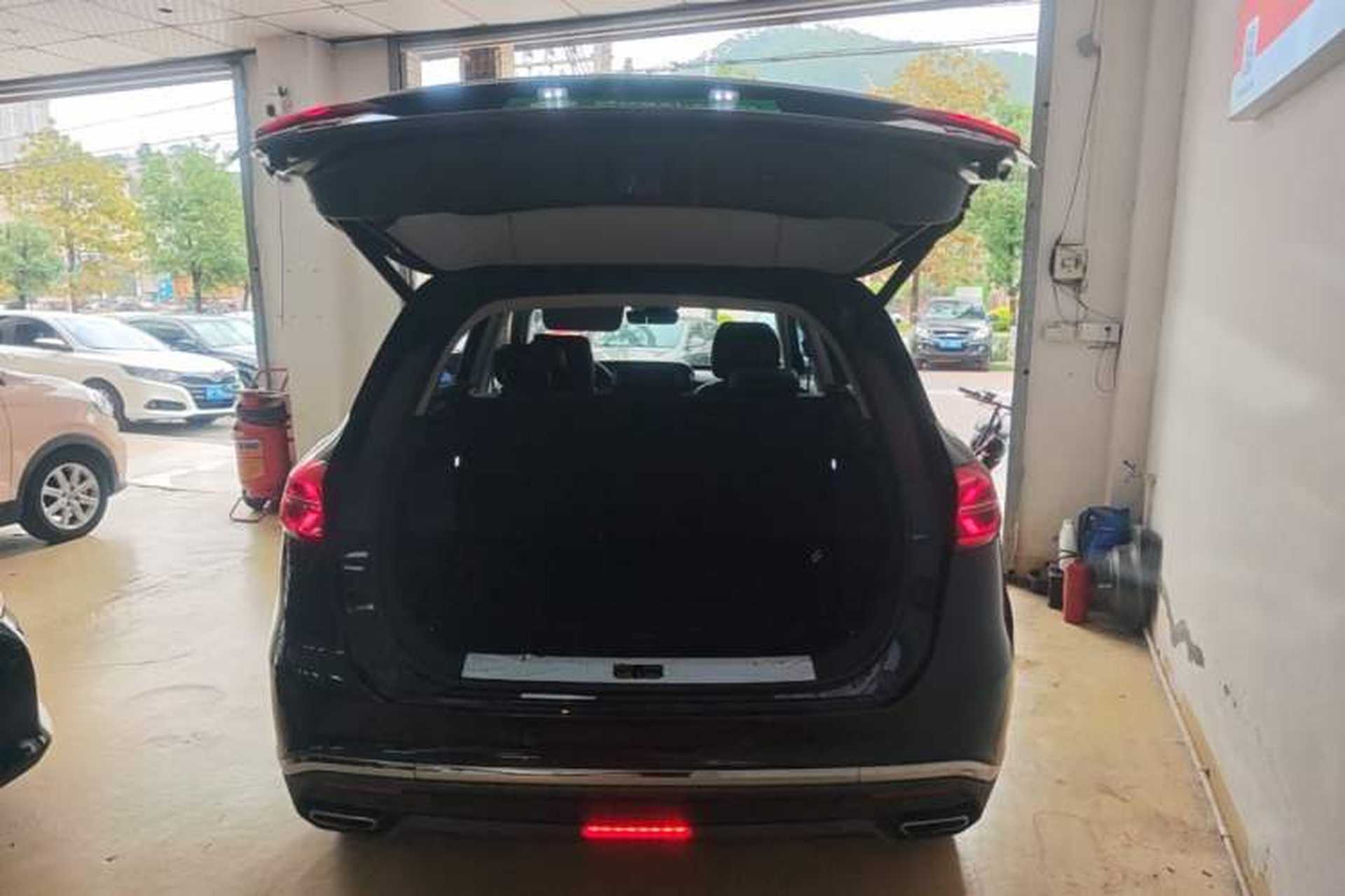 Used Hongqi HS5 2022 Revised Version 2.0T Smart Connect Flagship Edition Trunk