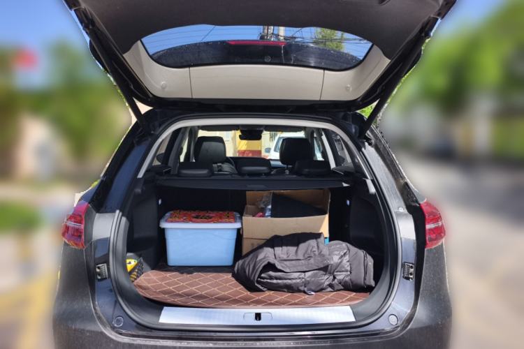 Used Hongqi HS5 2022 2.0T Smart Connect Flagship Edition Trunk