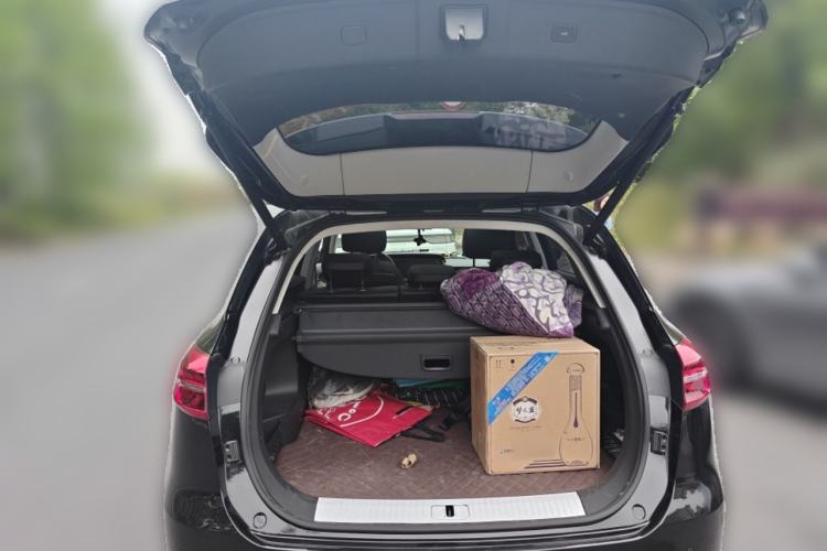 Used Hongqi HS5 2022 Revised Version 2.0T Smart Connect Flagship Edition Trunk