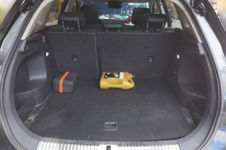 Used Hongqi HS5 2022 2.0T Smart Connect Flagship Enjoyment Purchase Edition Trunk