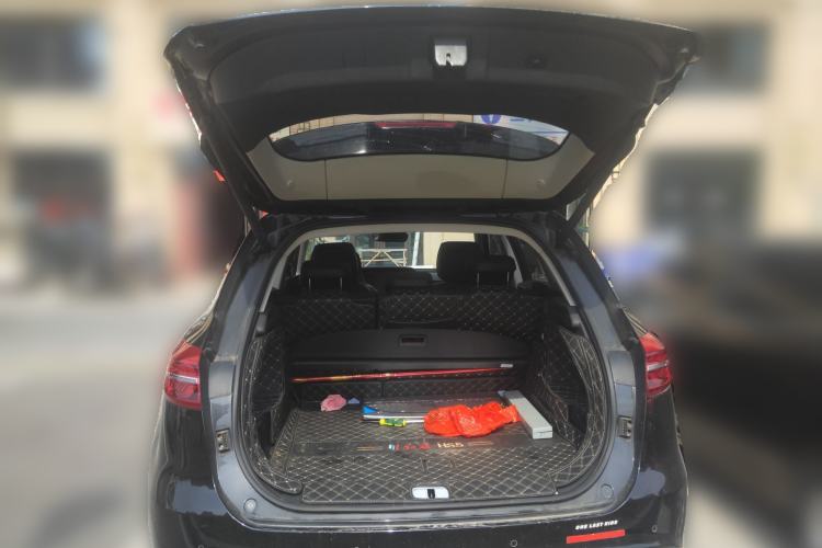Used Hongqi HS5 2022 Revised Version 2.0T Smart Connect Flagship Edition Trunk