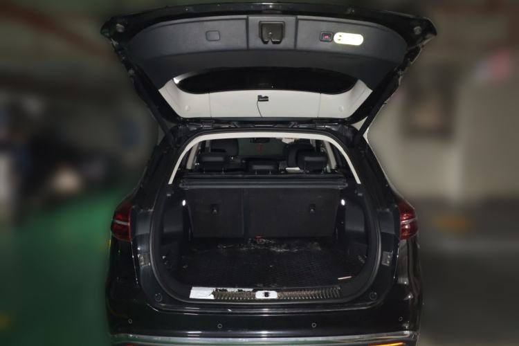 Used Hongqi HS5 2022 Revised Version 2.0T Smart Connect Flagship Edition Trunk