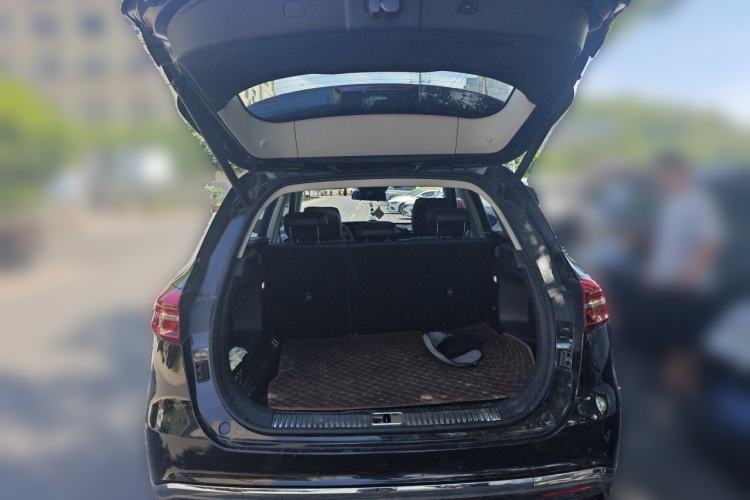 Used Hongqi HS5 2022 Revised Version 2.0T Smart Connect Flagship Edition Trunk