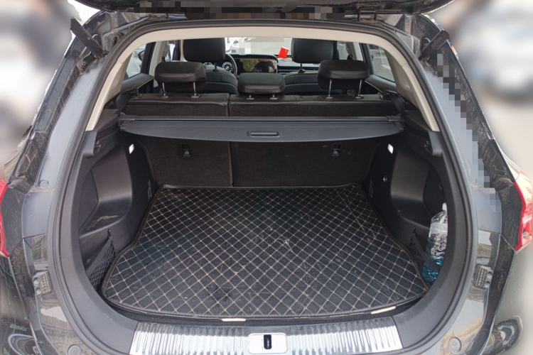 Used Hongqi HS5 2022 Revised Version 2.0T Smart Connect Flagship Edition Trunk