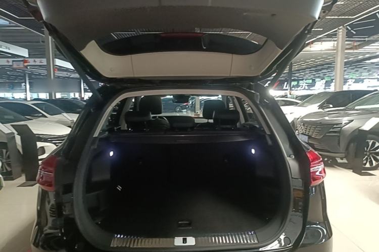 Used Hongqi HS5 2022 Revised Version 2.0T Smart Connect Flagship Edition Trunk