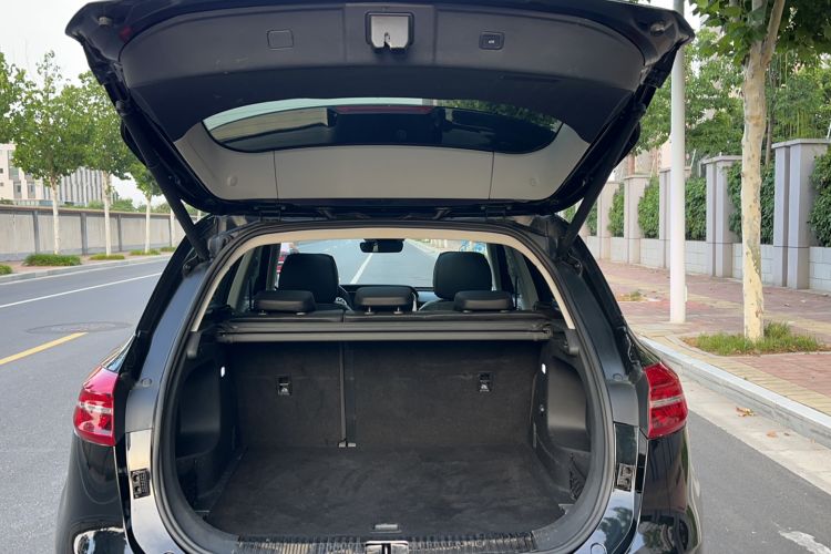 Used Hongqi HS5 2022 2.0T Smart Connect Flagship Edition Trunk