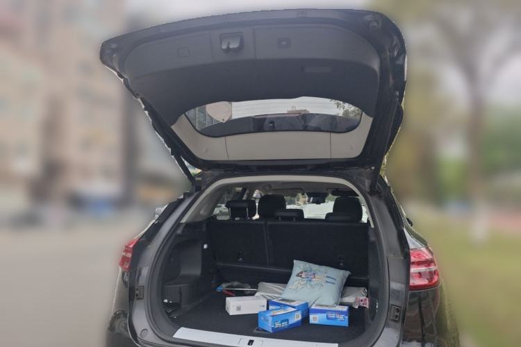 Used Hongqi HS5 2022 2.0T Smart Connect Flagship Edition Trunk