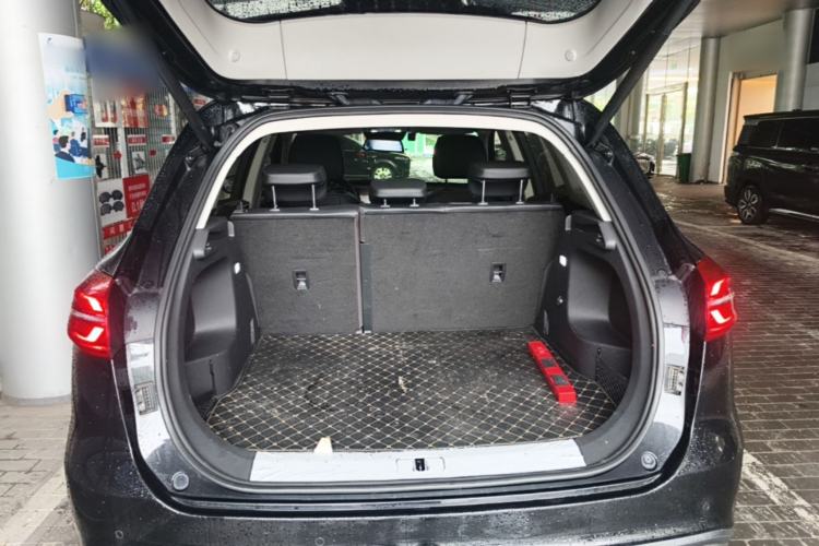 Used Hongqi HS5 2022 Revised Version 2.0T Smart Connect Flagship Edition Trunk