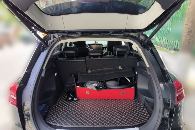 Used Hongqi HS5 2022 Revised Version 2.0T Smart Connect Flagship Edition Trunk