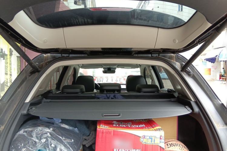 Used Hongqi HS5 2022 Revised Version 2.0T Smart Connect Flagship Edition Trunk