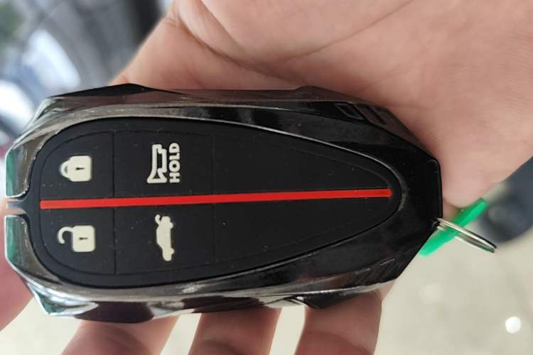 Used Hongqi HS5 2022 Revised Version 2.0T Smart Connect Flagship Edition Vehicle Key