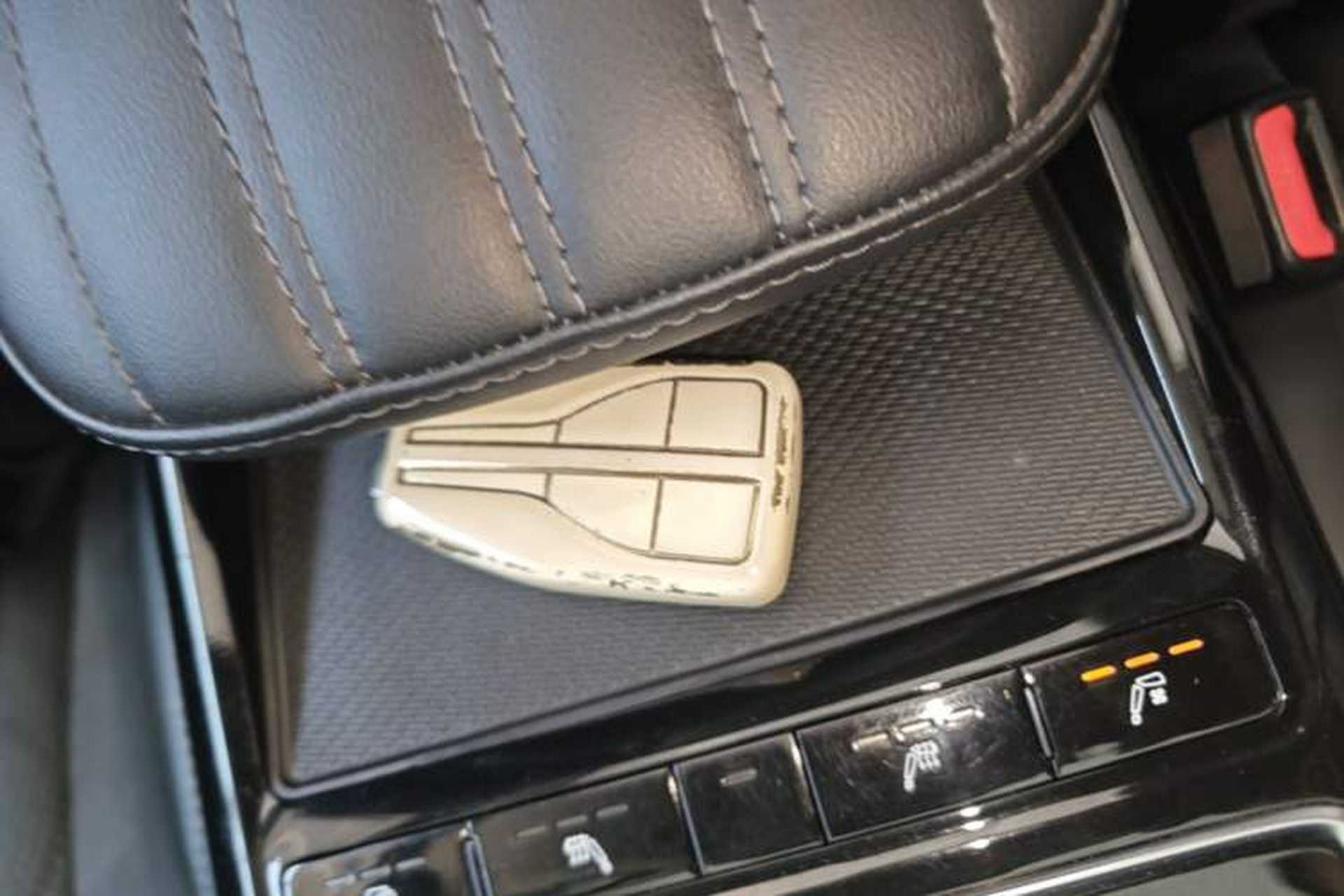 Used Hongqi HS5 2022 Facelifted Version 2.0T Smart Connect Flagship All-Wheel-Drive Edition Vehicle Key