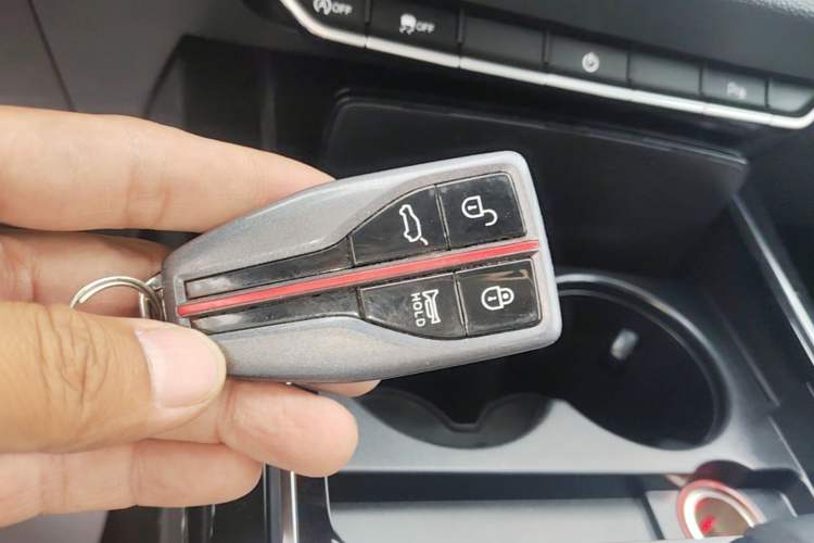 Used Hongqi HS5 2022 2.0T Smart Connect Flagship Edition Vehicle Key