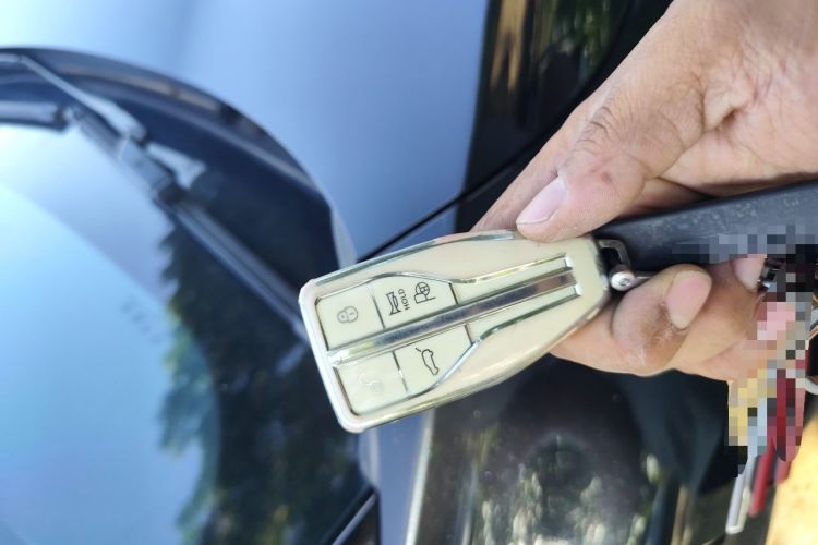 Used Hongqi HS5 2022 2.0T Smart Connect Flagship Edition Vehicle Key