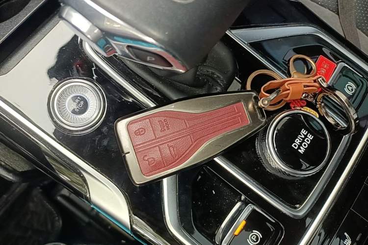 Used Hongqi HS5 2022 2.0T Smart Connect Flagship All-Wheel-Drive Version Vehicle Key
