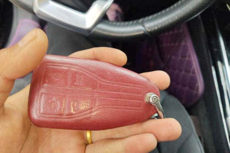 Used Hongqi HS5 2022 2.0T Smart Connect Flagship All-Wheel-Drive Version Vehicle Key