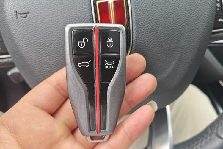 Used Hongqi HS5 2022 Revised Version 2.0T Smart Connect Flagship Edition Vehicle Key