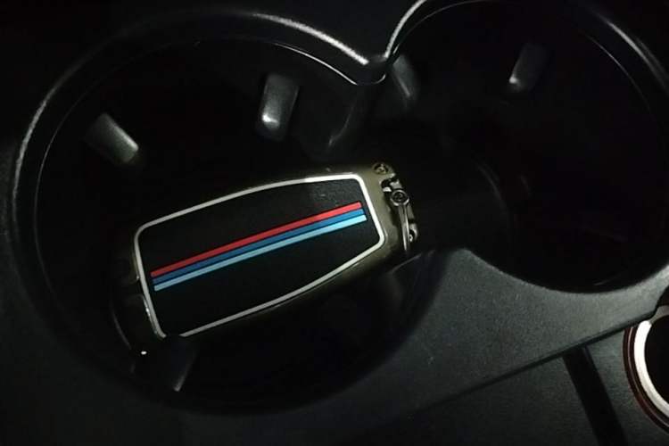 Used Hongqi HS5 2022 Revised Version 2.0T Smart Connect Flagship Edition Vehicle Key