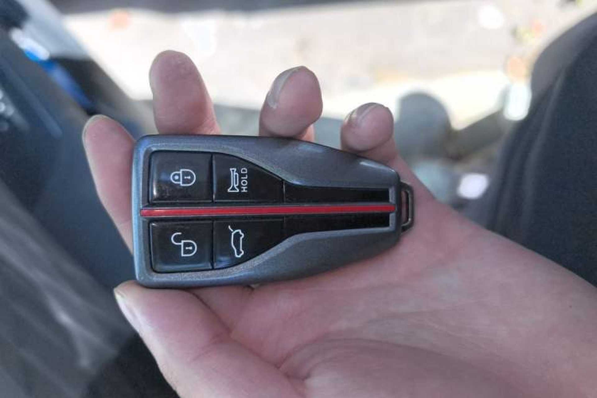 Used Hongqi HS5 2022 Facelifted Version 2.0T Smart Connect Flagship All-Wheel-Drive Edition Vehicle Key