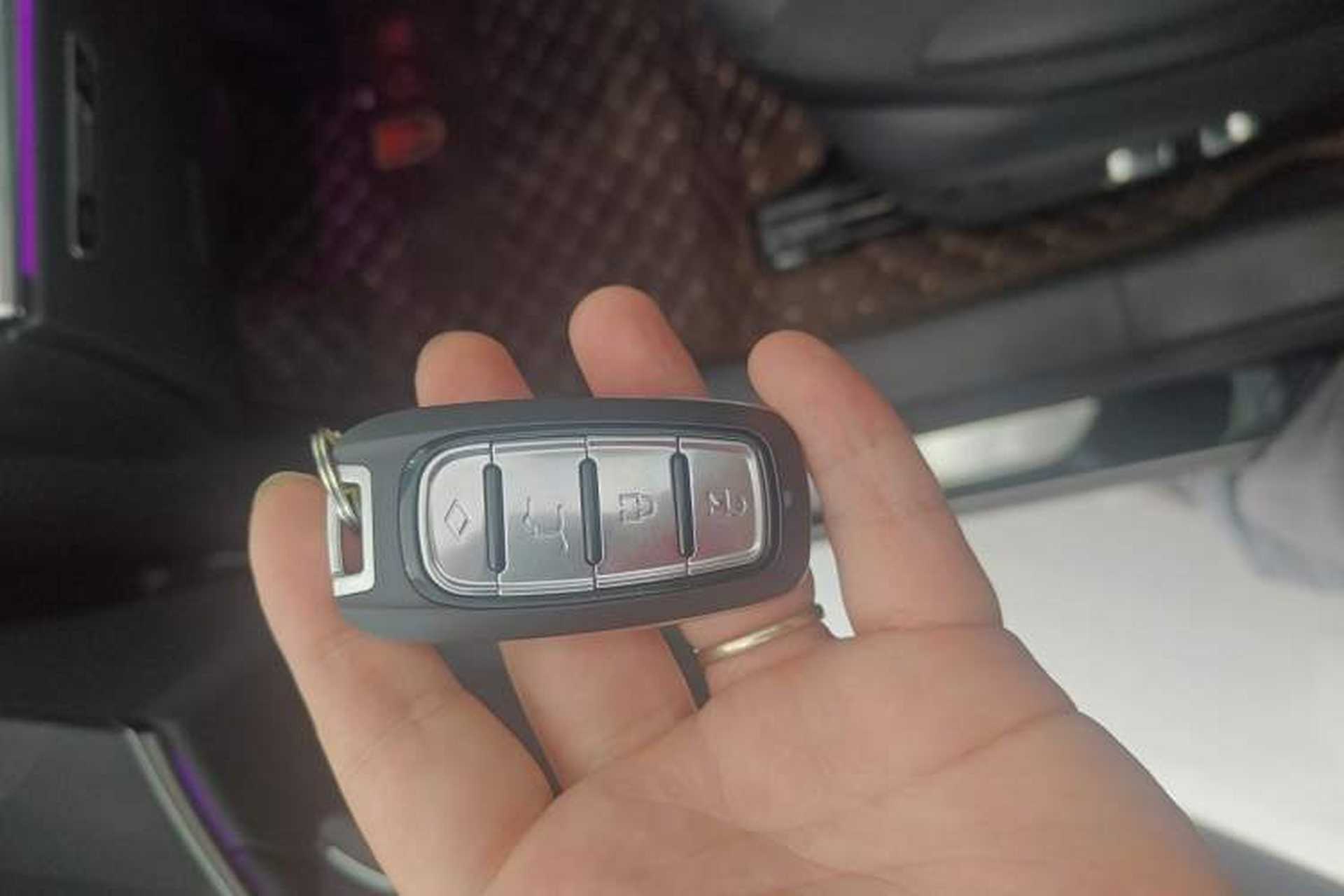 Used Hongqi HS5 2022 2.0T Smart Connect Flagship All-Wheel-Drive Version Vehicle Key