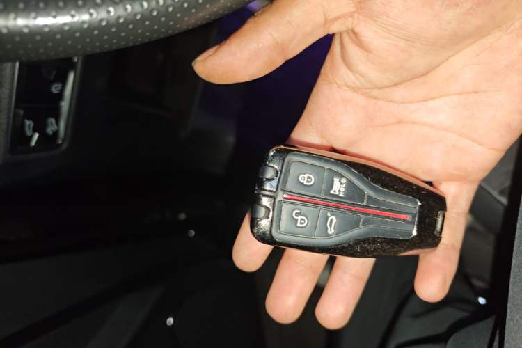 Used Hongqi HS5 2022 2.0T Smart Connect Flagship Edition Vehicle Key