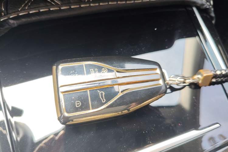 Used Hongqi HS5 2022 2.0T Smart Connect Flagship Edition Vehicle Key