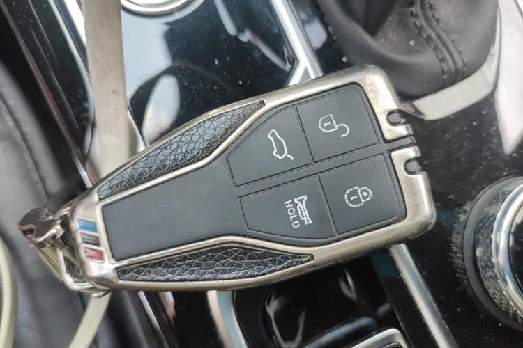 Used Hongqi HS5 2022 2.0T Smart Connect Flagship Edition Vehicle Key