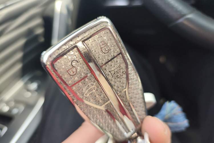 Used Hongqi HS5 2022 2.0T Smart Connect Flagship Edition Vehicle Key