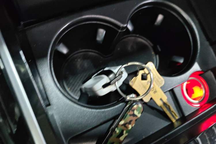 Used Hongqi HS5 2022 2.0T Smart Connect Flagship All-Wheel-Drive Version Vehicle Key