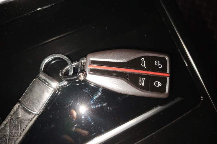 Used Hongqi HS5 2022 2.0T Smart Connect Flagship All-Wheel-Drive Version Vehicle Key