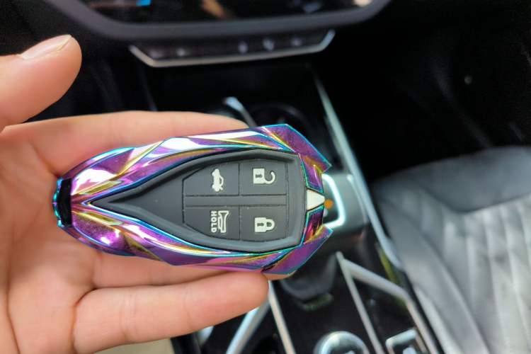 Used Hongqi HS5 2022 Revised Version 2.0T Smart Connect Flagship Edition Vehicle Key