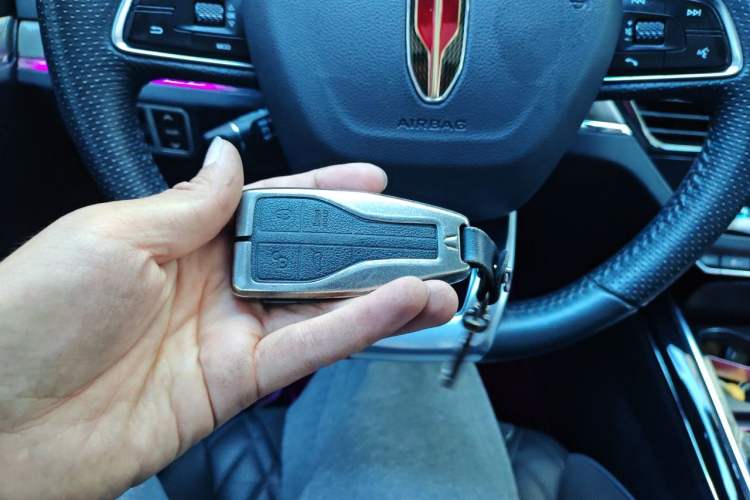 Used Hongqi HS5 2022 2.0T Smart Connect Flagship Edition Vehicle Key