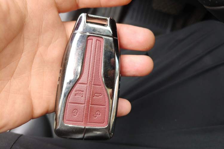 Used Hongqi HS5 2022 2.0T Smart Connect Flagship Edition Vehicle Key