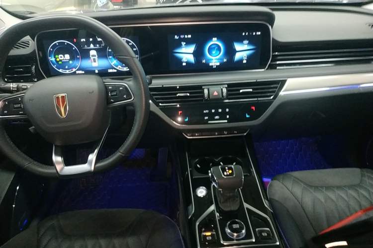 Used Hongqi HS5 2022 2.0T Smart Connect Flagship All-Wheel-Drive Version Audio And AC Panel