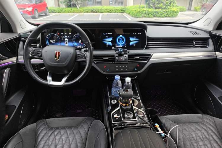 Used Hongqi HS5 2022 Revised Version 2.0T Smart Connect Flagship Edition Center Console