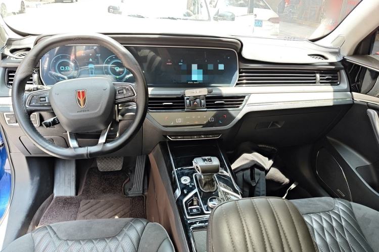 Used Hongqi HS5 2022 Facelifted Version 2.0T Smart Connect Flagship All-Wheel-Drive Edition Center Console