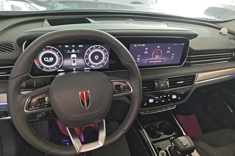 Used Hongqi HS5 2022 Revised Version 2.0T Smart Connect Flagship Edition Center Console