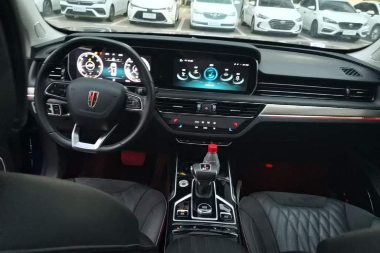 Used Hongqi HS5 2022 Revised Version 2.0T Smart Connect Flagship Edition Center Console