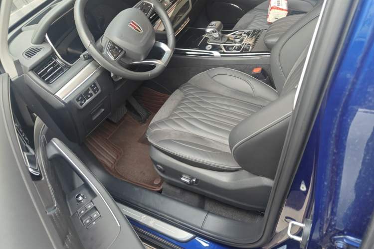 Used Hongqi HS5 2022 Facelifted Version 2.0T Smart Connect Flagship All-Wheel-Drive Edition Driver Seat