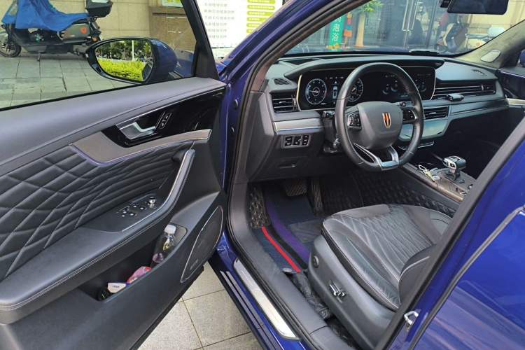 Used Hongqi HS5 2022 Facelifted Version 2.0T Smart Connect Flagship All-Wheel-Drive Edition Driver Seat