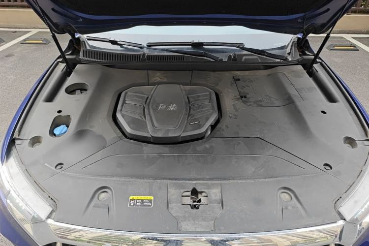 Used Hongqi HS5 2022 Revised Version 2.0T Smart Connect Flagship Edition Engine Bay