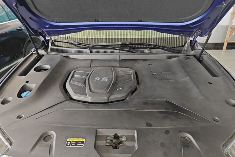 Used Hongqi HS5 2022 Revised Version 2.0T Smart Connect Flagship Edition Engine Bay