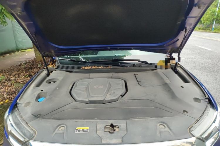 Used Hongqi HS5 2022 2.0T Smart Connect Flagship Edition Engine Bay