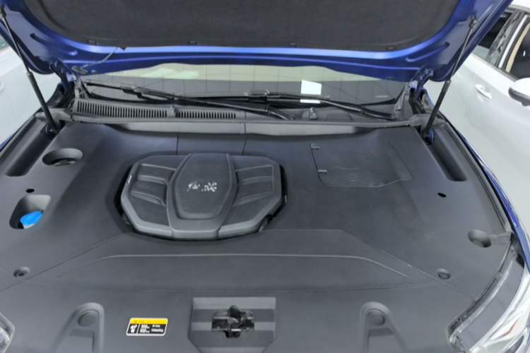 Used Hongqi HS5 2022 Revised Version 2.0T Smart Connect Flagship Edition Engine Bay