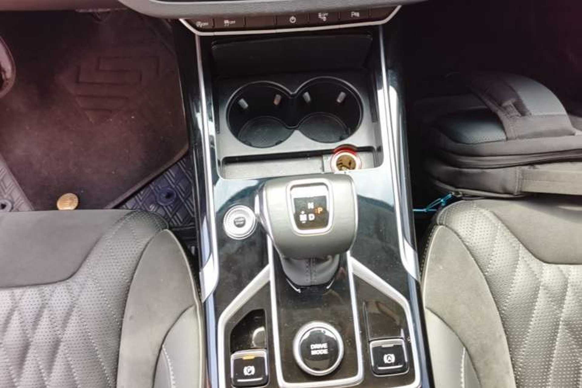 Used Hongqi HS5 2022 Revised Version 2.0T Smart Connect Flagship Edition Gear Lever