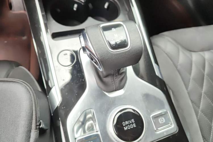 Used Hongqi HS5 2022 2.0T Smart Connect Flagship Edition Gear Lever